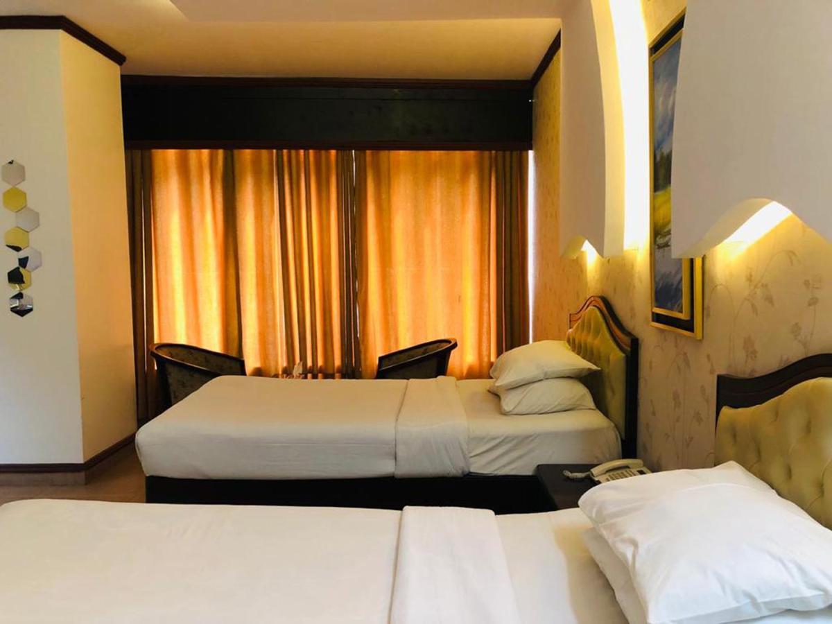 Grand Park Hotel Chittagong Buitenkant foto